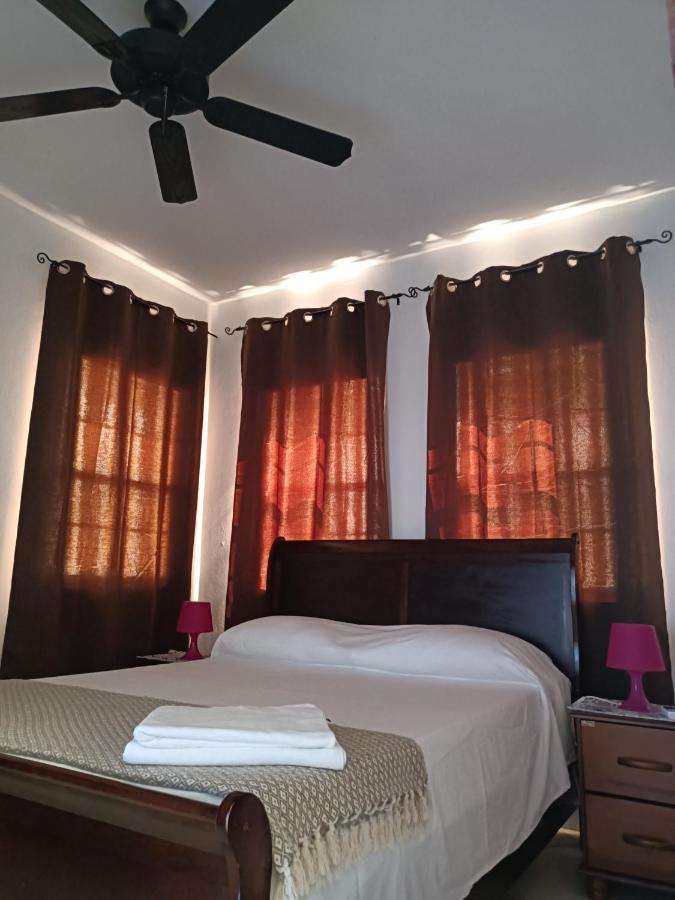 Holiday Home Belvedere Дикенсон-Бей Номер фото
