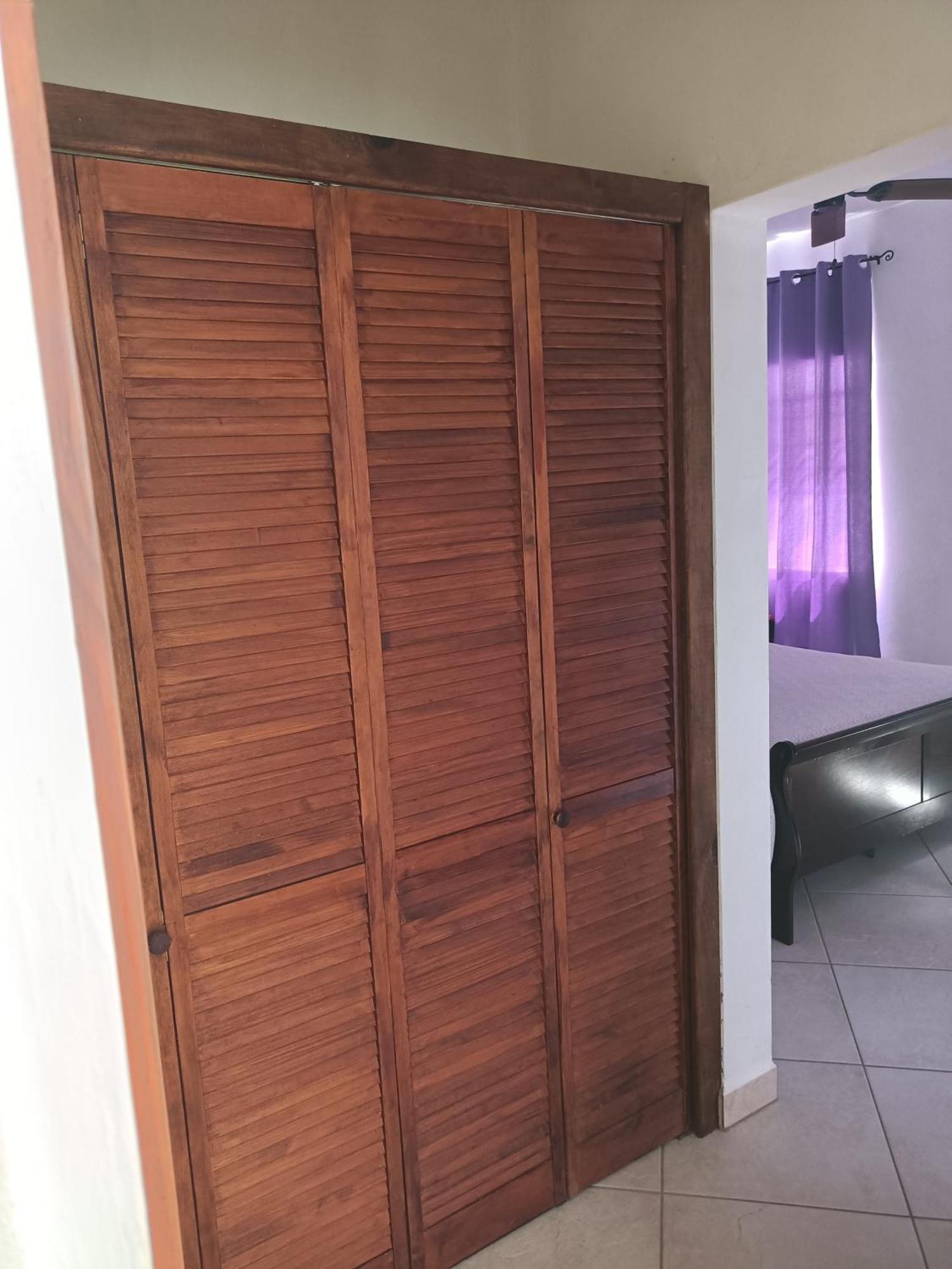 Holiday Home Belvedere Дикенсон-Бей Номер фото