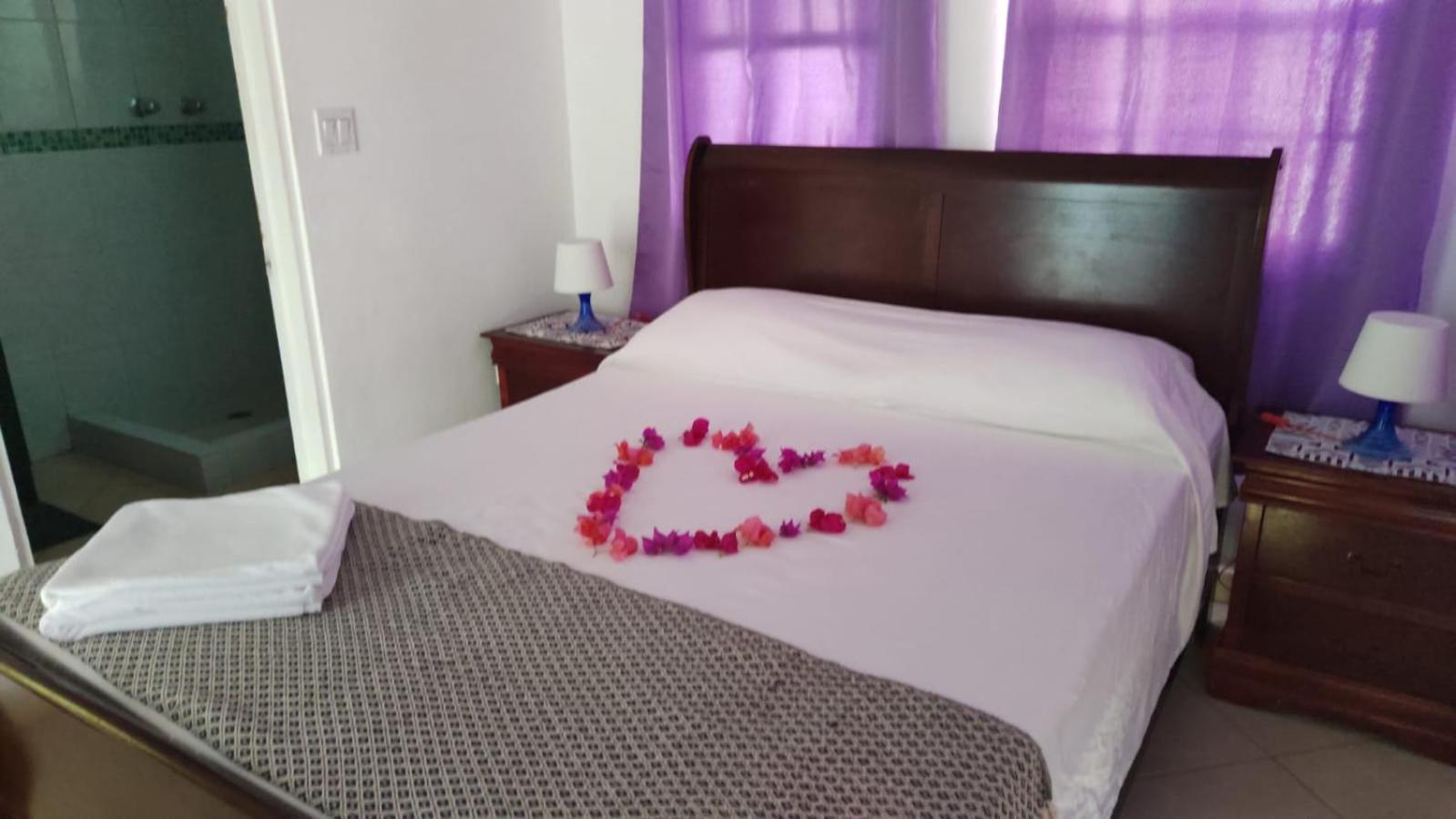 Holiday Home Belvedere Дикенсон-Бей Номер фото